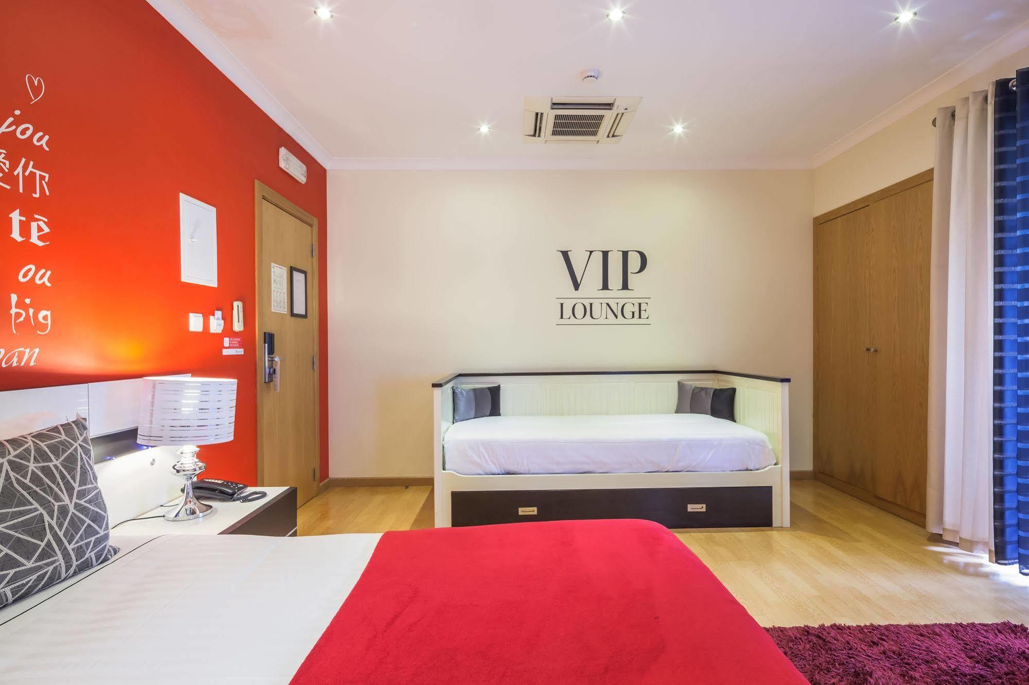 Vila Nova Guesthouse Lisbon Exterior photo